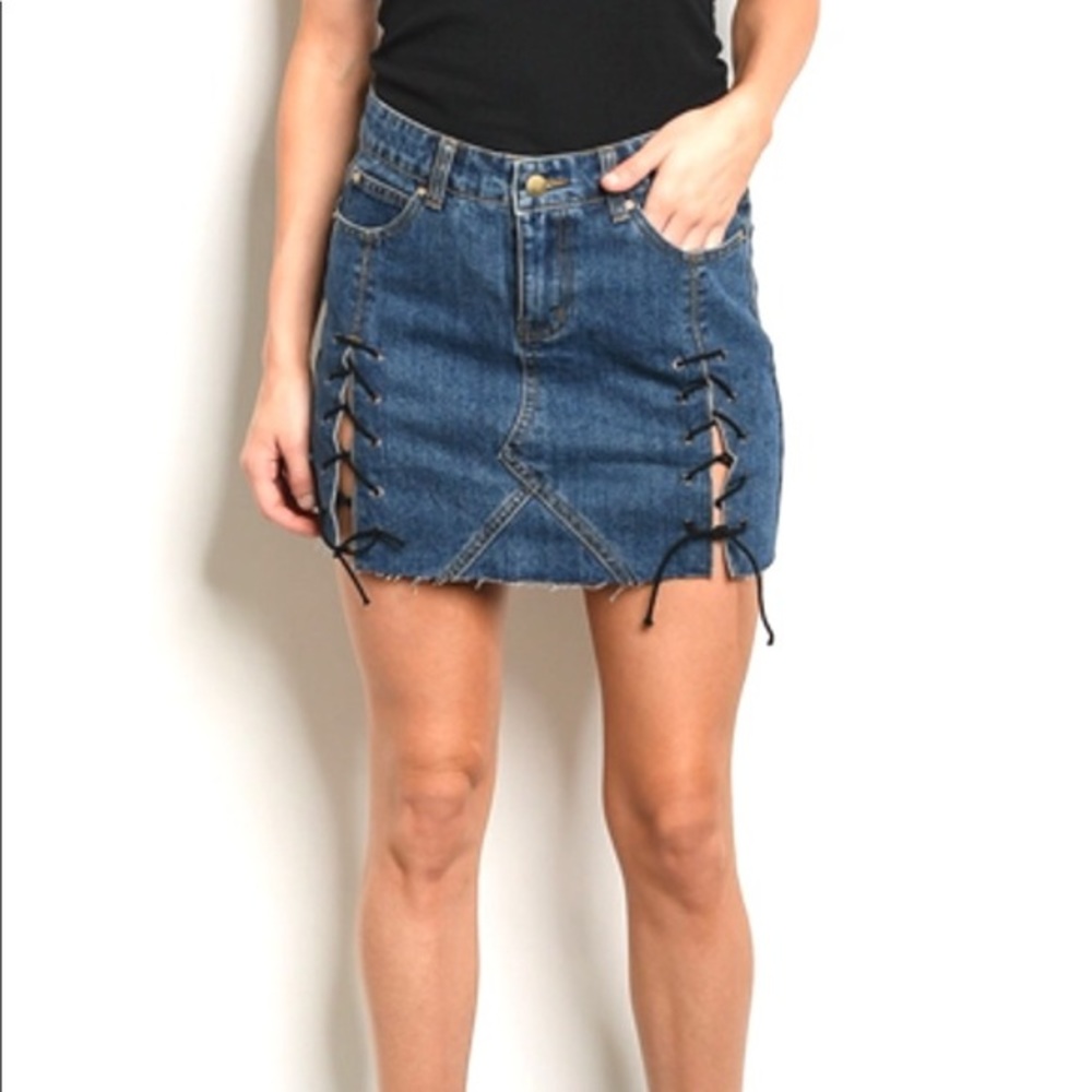 DENIM OR JEANS LACE UP FRONT SKIRT-FRAYED HEM-NEW